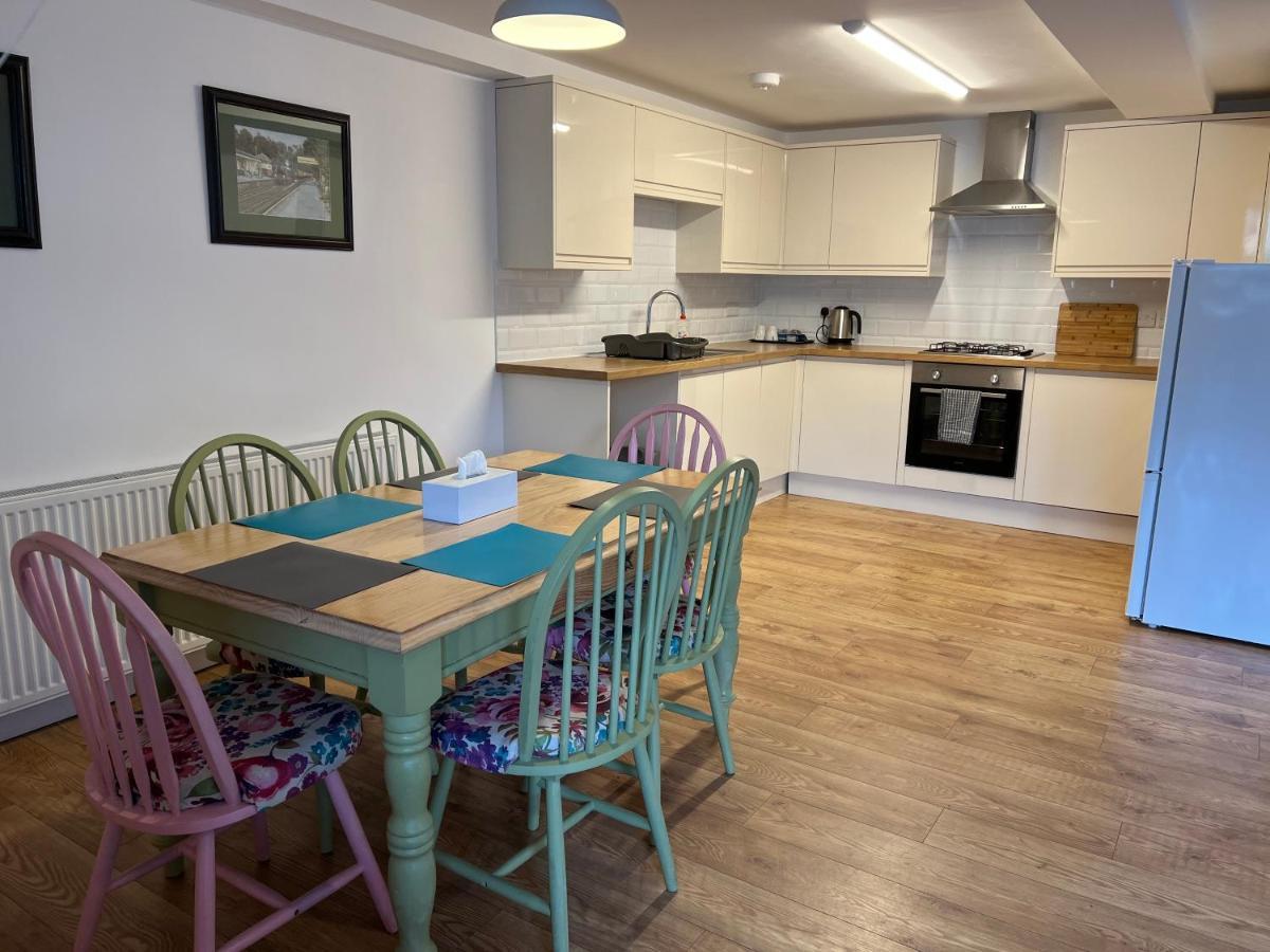 אילפרקומב Beautiful Apartment,No 1, With Parking מראה חיצוני תמונה