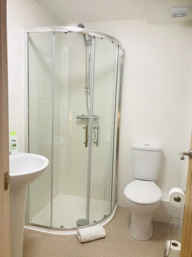 אילפרקומב Beautiful Apartment,No 1, With Parking מראה חיצוני תמונה