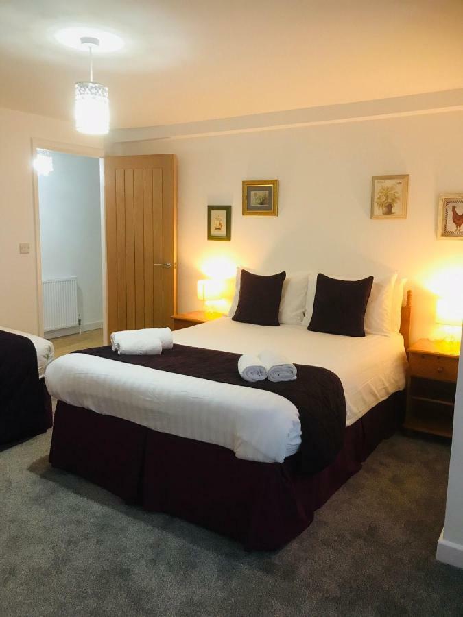 אילפרקומב Beautiful Apartment,No 1, With Parking מראה חיצוני תמונה