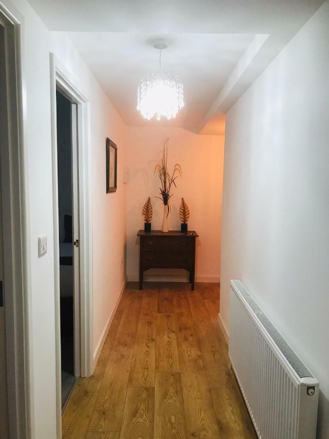 אילפרקומב Beautiful Apartment,No 1, With Parking מראה חיצוני תמונה